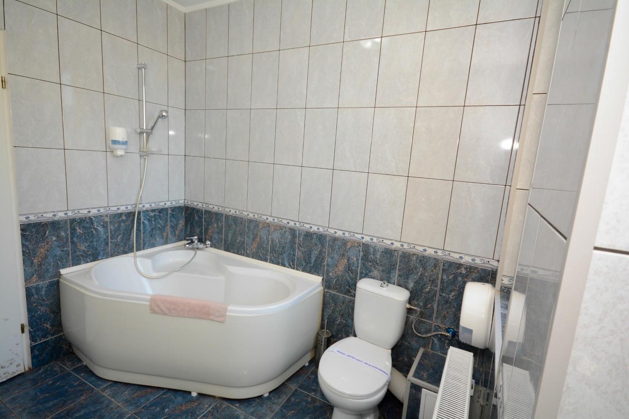 Hotel Andre'S Craiova Extérieur photo