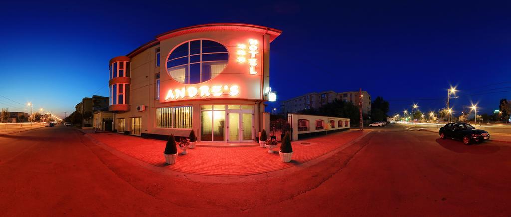 Hotel Andre'S Craiova Extérieur photo